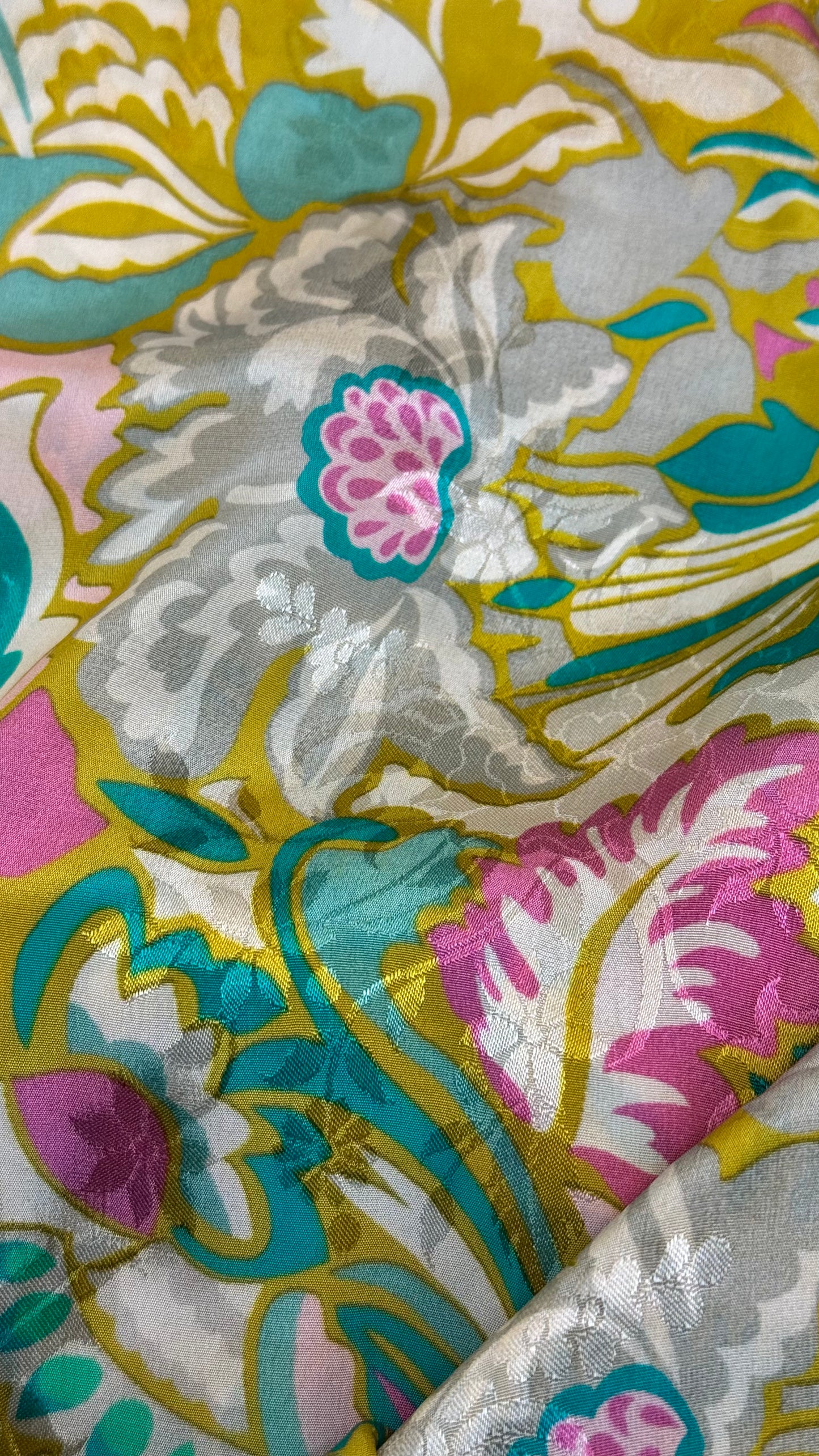 SILK JACQUARD 01