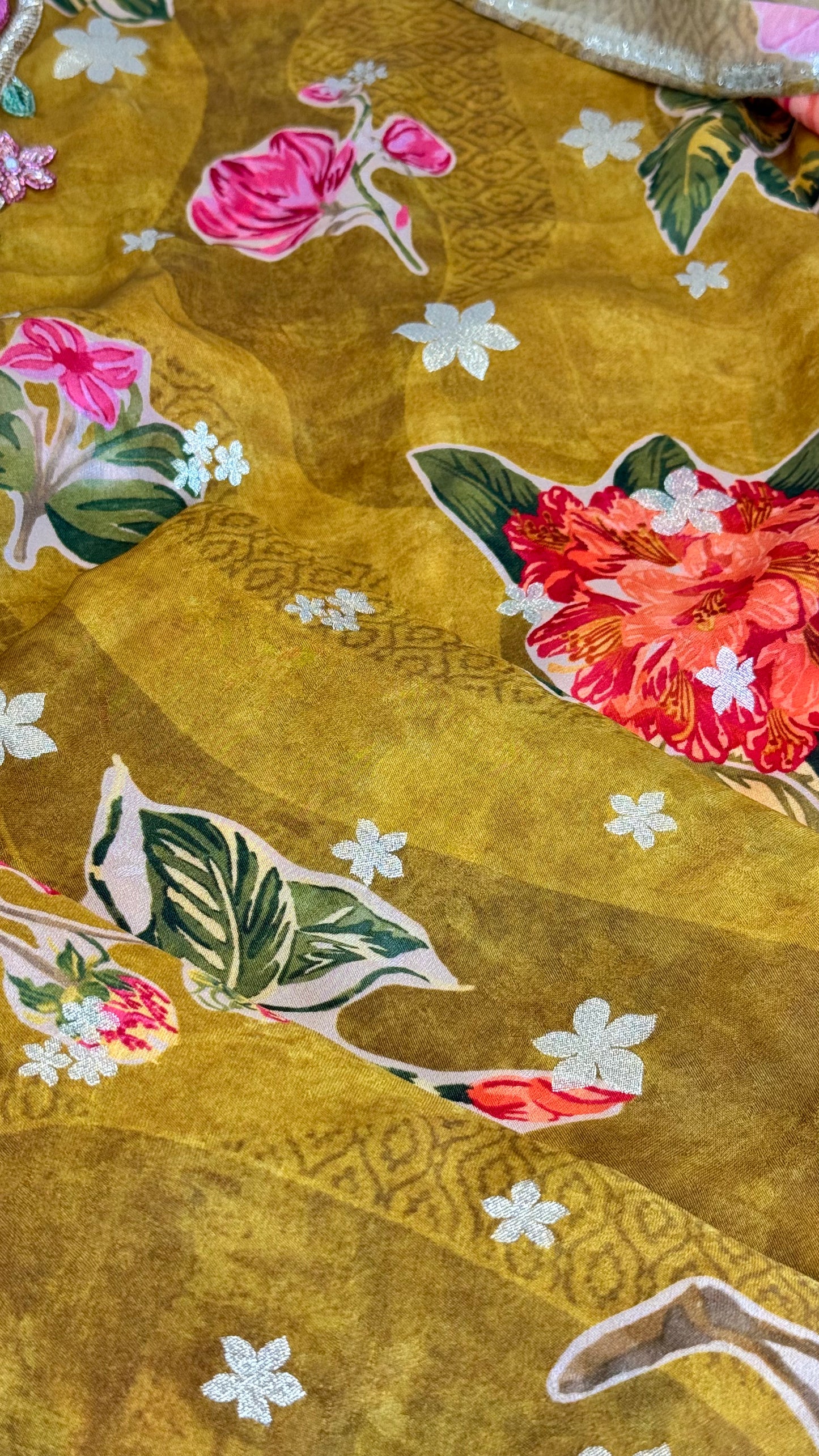 SILK ZARI 01